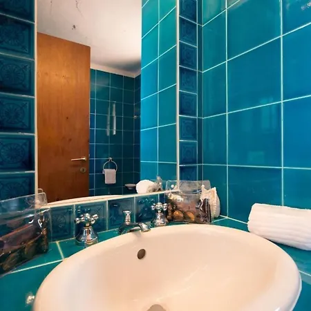 Villa Sleeps 15 Pool Air Con Wifi *
