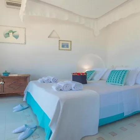 Sleeps 15 Pool Air Con Wifi Liscia di Vacca